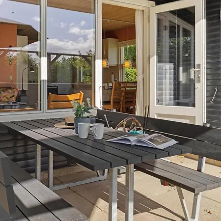2 Bedroom In Sydals * Nedre Lysabild