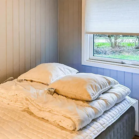 2 Bedroom Awesome In Sydals *
