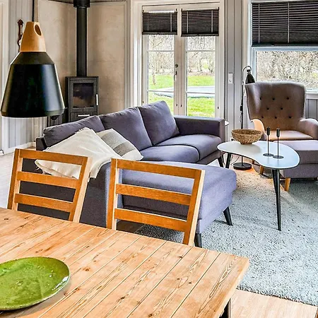 2 Bedroom Awesome In Sydals