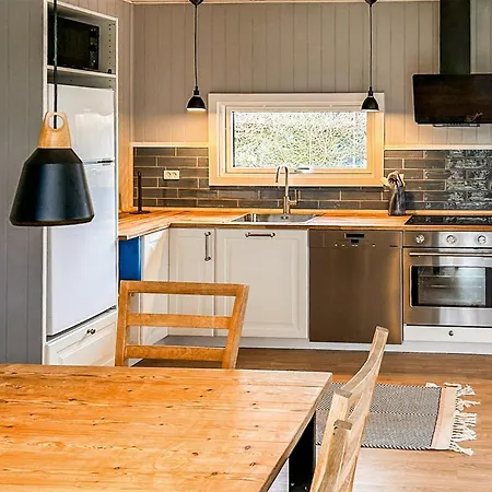 2 Bedroom Awesome In Sydals Nedre Lysabild