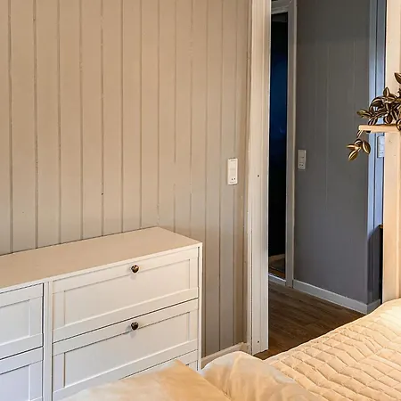 2 Bedroom Awesome In Sydals